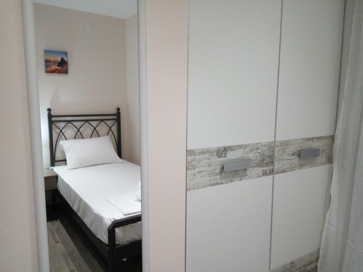 Helios & Elia Family Apartment Liapades Ngoại thất bức ảnh